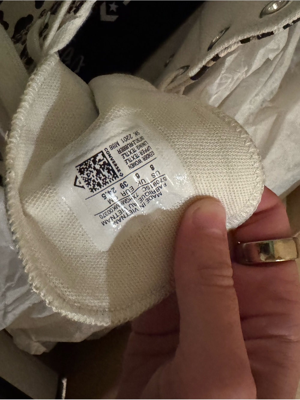 Converse White Canvas Sneaker Tongue Detail - Picture 3 of 3